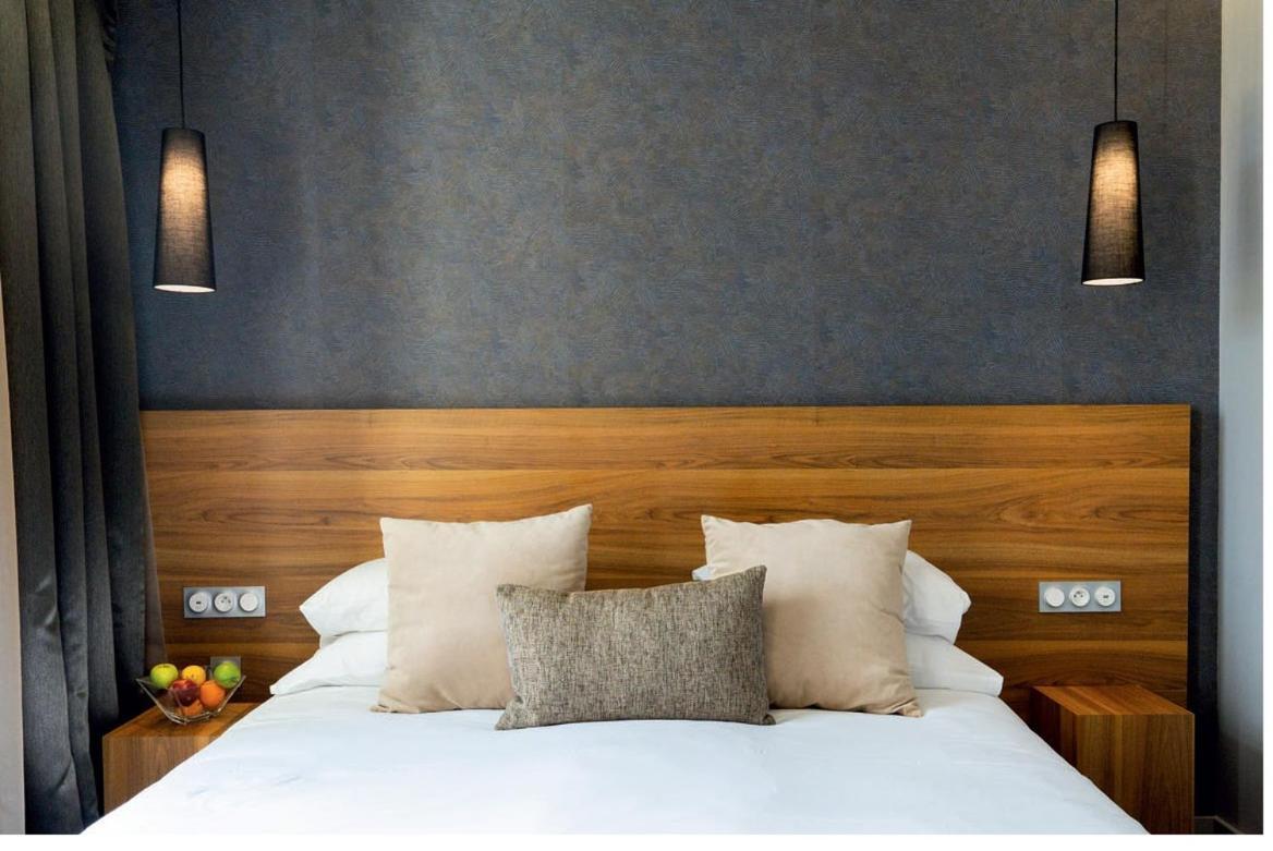 Tain-lʼHermitage Fac & Spera -Hotel & Spa מראה חיצוני תמונה
